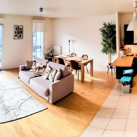 Duplex, Terrasse & Parking Face A L'arena Apartment Nanterre