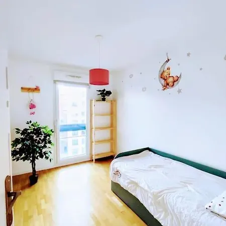 Apartment Duplex, Terrasse & Parking Face A L'arena Nanterre